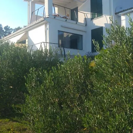 Ammirare Rab Apartment *