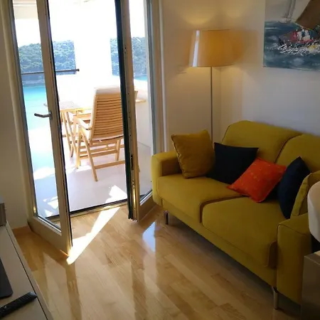 Ammirare Rab Rab Town