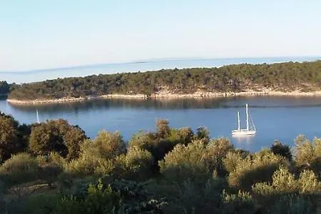 Ammirare Rab Apartment *
