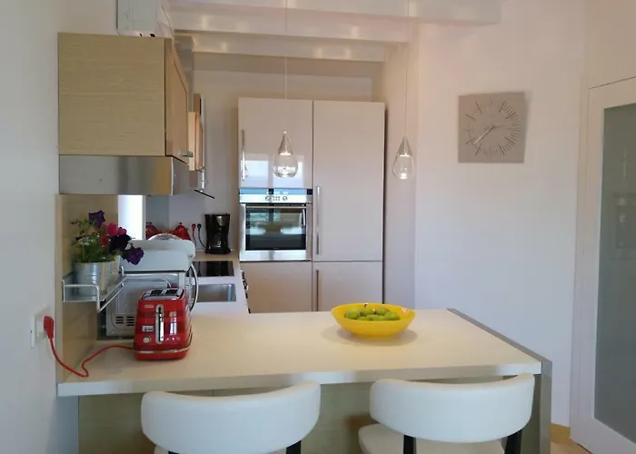 Ammirare Rab Apartment *